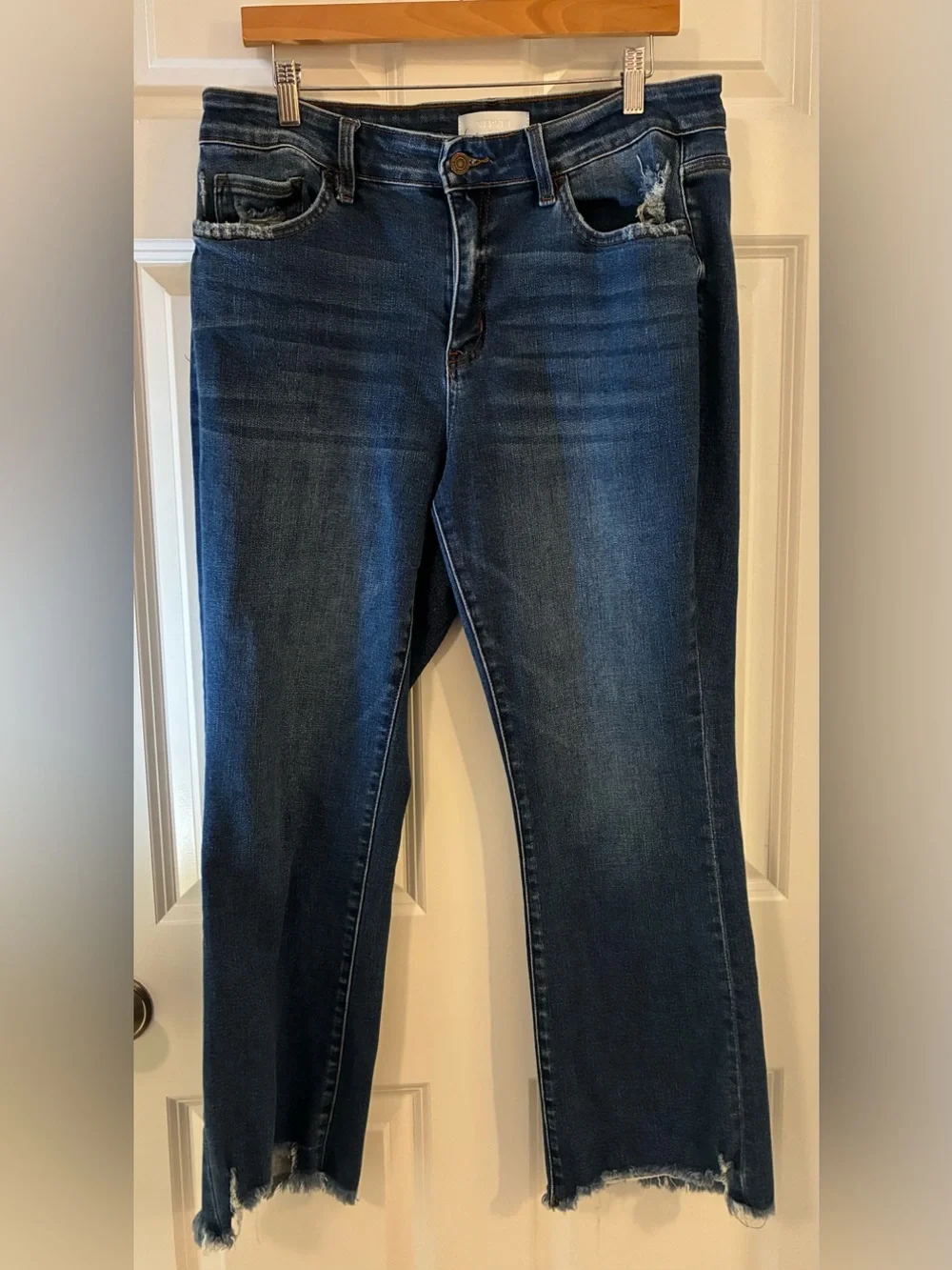 VERVET BLUE Blue Jeans Distressed Size 14